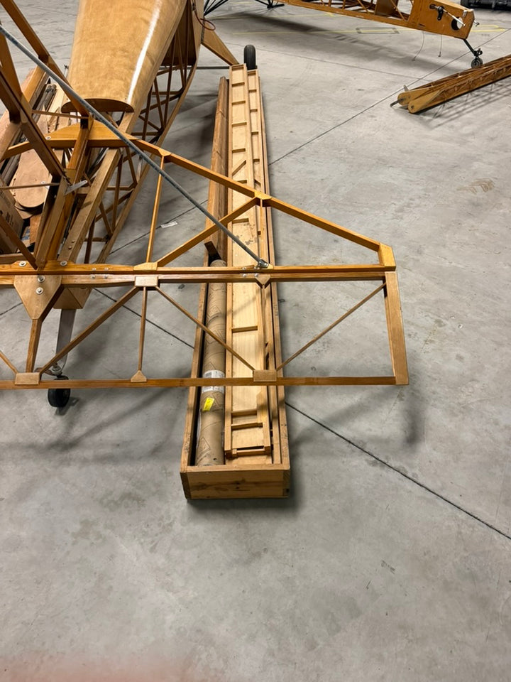 1400S Hi-Max Sport project tail structure and wing components