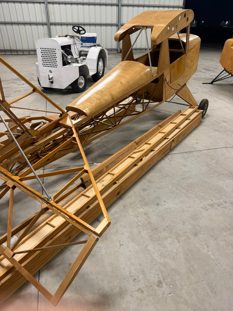 Rear three-quarter view of 1400S Hi-Max Sport fuselage and wing spars